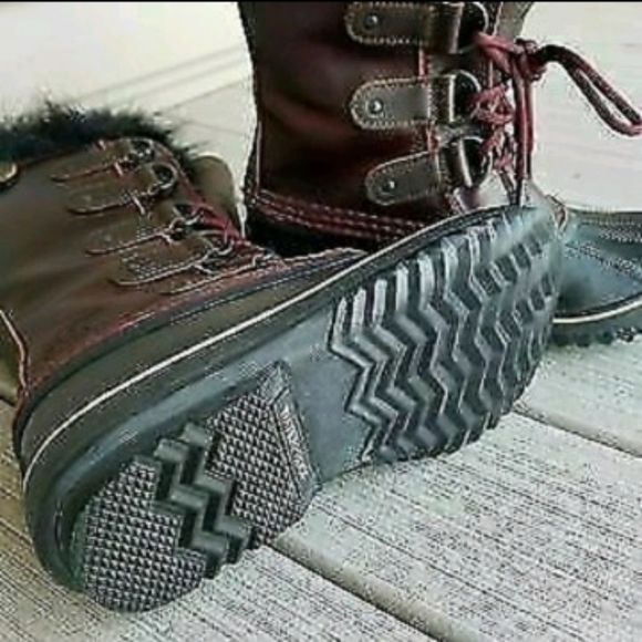 Sorel winter boots - Picture 2 of 3
